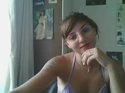 Snapshot of SweetyBabyDemon chatting on 02.05.25 SweetyBabyDemon online show from 02.05.25