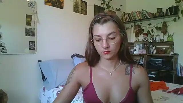 Snapshot of SweetyBabyDemon chatting on 03.08.25 SweetyBabyDemon online show from 03.08.25