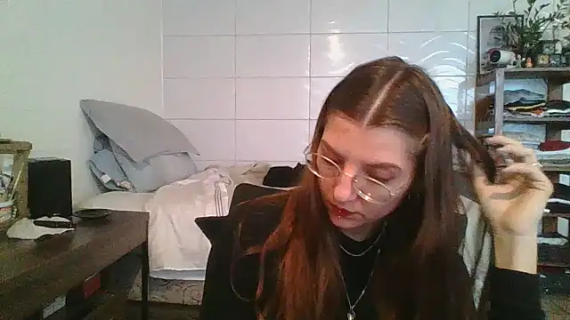 Snapshot of SweetyBabyDemon chatting on 09.08.25 SweetyBabyDemon online show from 09.08.25