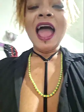 gatadeojosclaros online show from 02.09.26