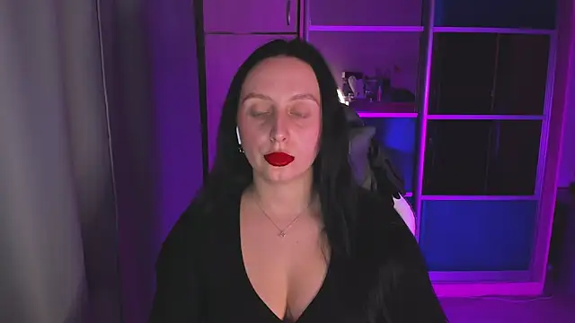 Christy Calypso online show from 04.21.26