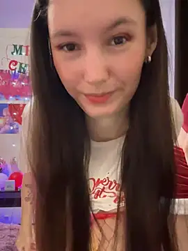 Snapshot of Heart_Ass chatting on 12.27.24 Heart Ass online show from 12.27.24