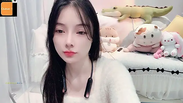 Snapshot of AKiKi711 chatting on 10.23.25 AKiKi711 online show from 10.23.25