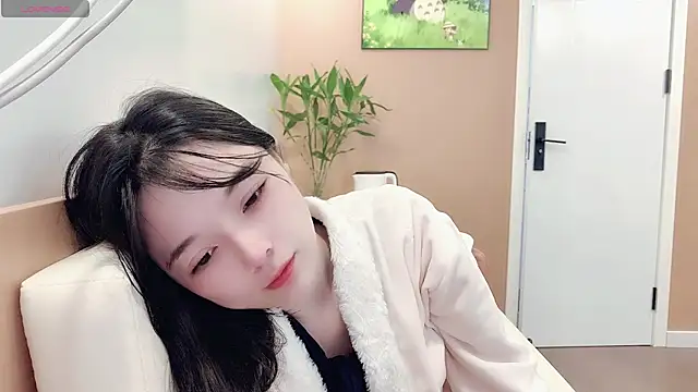 Snapshot of AKiKi711 chatting on 02.12.26 AKiKi711 online show from 02.12.26