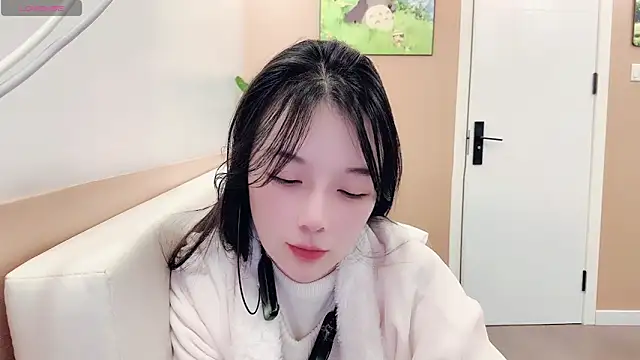 Snapshot of AKiKi711 chatting on 02.12.26 AKiKi711 online show from 02.12.26