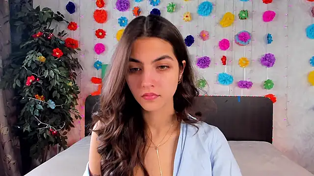 Milana Crystal  online show from 03.17.25