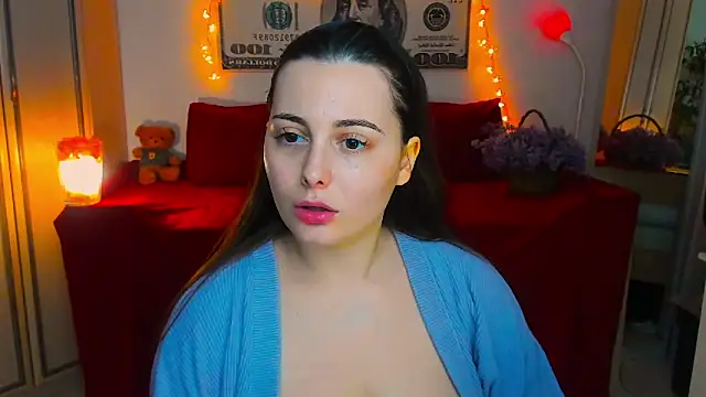 Snapshot of _extraterrestrial_ chatting on 05.18.26 extraterrestrial online show from 05.18.26