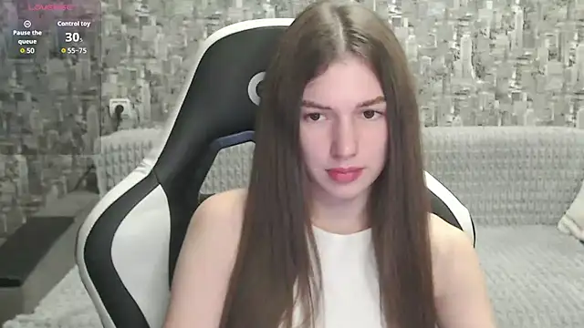 MissMiaCutie online show from 09.17.25