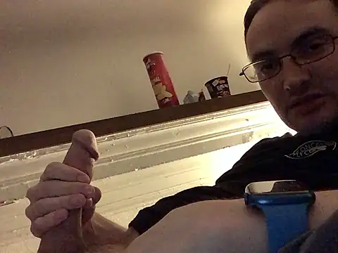 Snapshot of Hebrewhammers42 chatting on 12.08.24 Hebrewhammers42 online show from 12.08.24