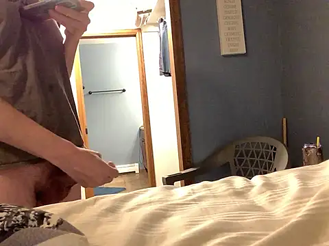 Snapshot of Hebrewhammers42 chatting on 03.18.25 Hebrewhammers42 online show from 03.18.25