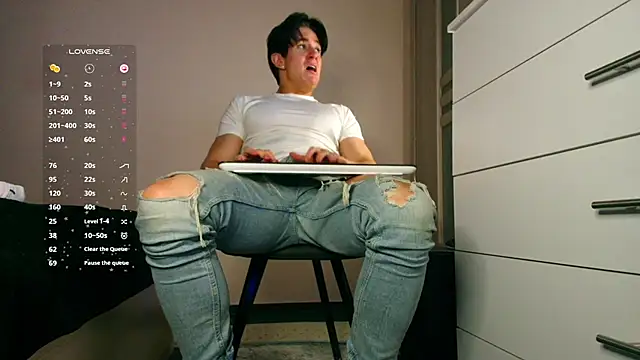 ChristianLevine  online show from 03.31.26