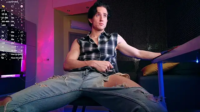Snapshot of ChristianLevine_ chatting on 06.16.26 ChristianLevine online show from 06.16.26