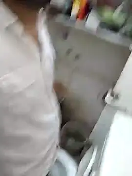 Snapshot of Vickyy_001 chatting on 12.18.24 Vickyy 001 online show from 12.18.24