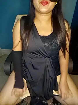 Horny cougar online show from 02.28.25