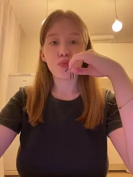 Eva Weyne online show from 04.12.26