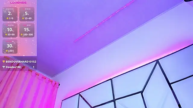 SarayRoyse online show from 01.14.25