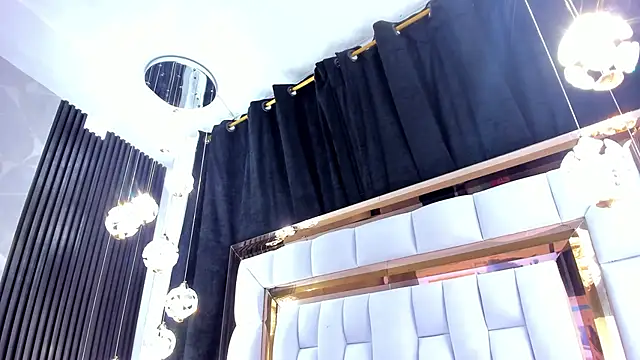 SarayRoyse online show from 09.27.25