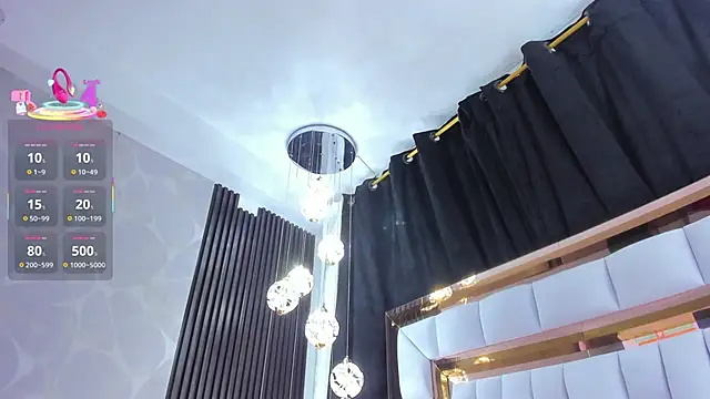 SarayRoyse online show from 12.17.25