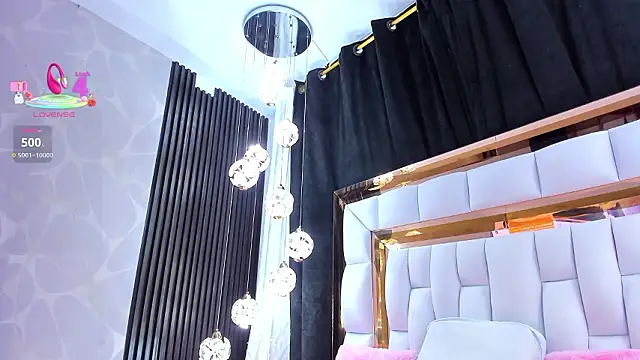 SarayRoyse online show from 03.12.26