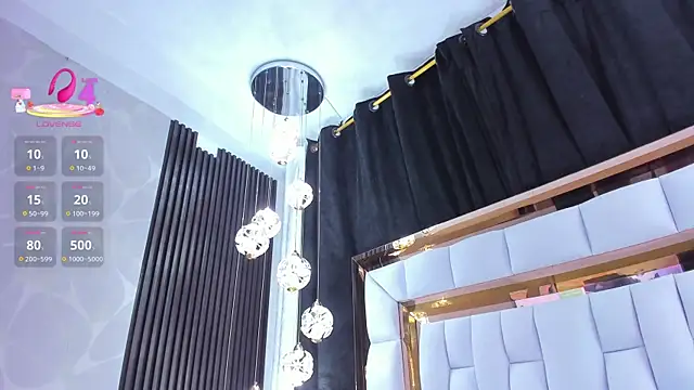 SarayRoyse online show from 04.05.26