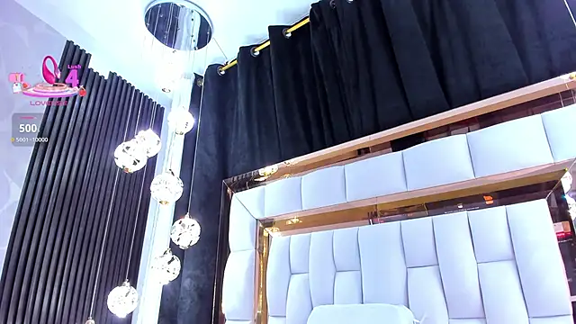 SarayRoyse online show from 04.09.26