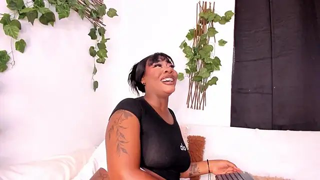 Snapshot of LexiieGrey chatting on 04.29.26 LexiieGrey online show from 04.29.26