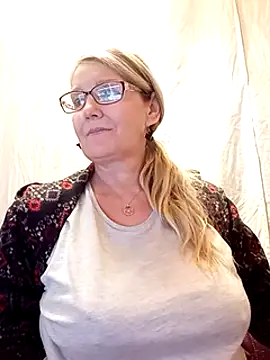 irinamaux online show from 02.12.25