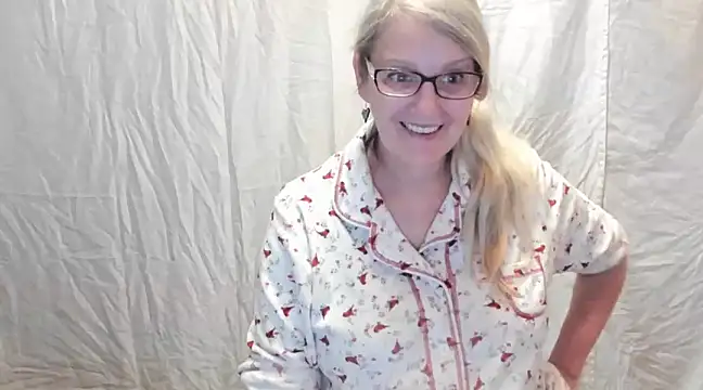 irinamaux online show from 02.19.25