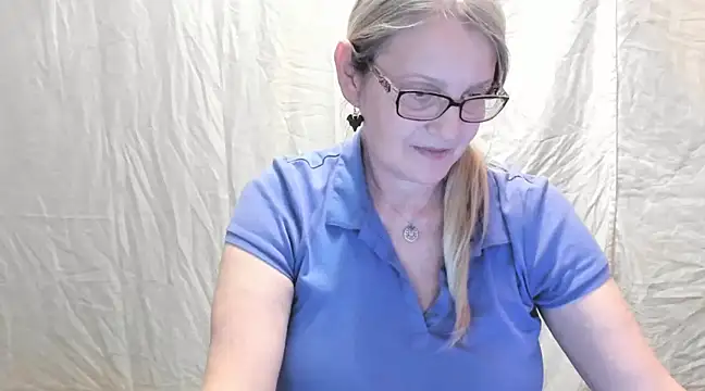 irinamaux online show from 02.20.25