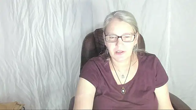 irinamaux online show from 03.01.25