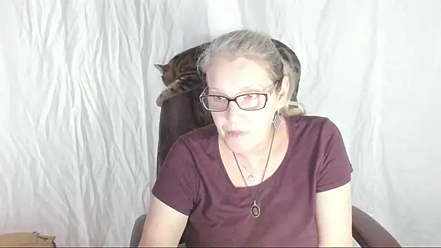 irinamaux online show from 03.02.25