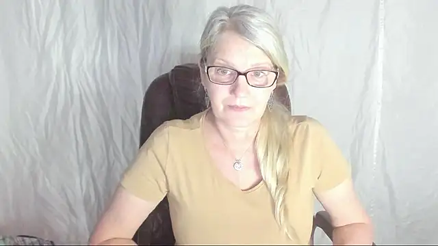 irinamaux online show from 03.05.25