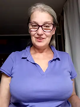 irinamaux online show from 10.04.25