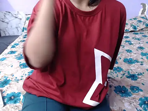 Snapshot of Freya_nia chatting on 10.04.25 Freya nia online show from 10.04.25