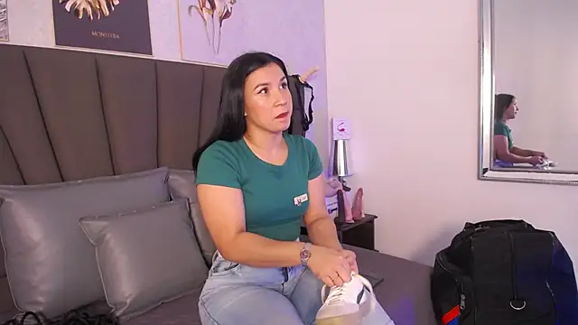 Snapshot of Sofi_Perez_ chatting on 05.03.26 Sofi Perez online show from 05.03.26
