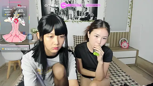 Snapshot of yena_gab chatting on 10.16.25 yena gab online show from 10.16.25