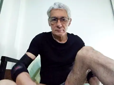 BIGUNCUTHARDCOCK online show from 02.15.25