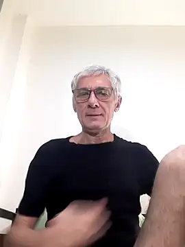 BIGUNCUTHARDCOCK online show from 02.24.25