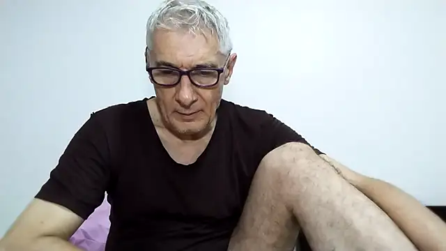 BIGUNCUTHARDCOCK online show from 04.15.26