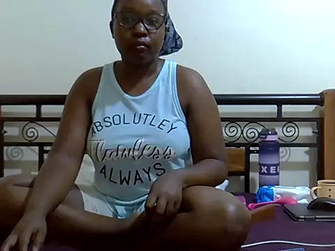 Snapshot of Giannah01 chatting on 11.01.25 Giannah01 online show from 11.01.25