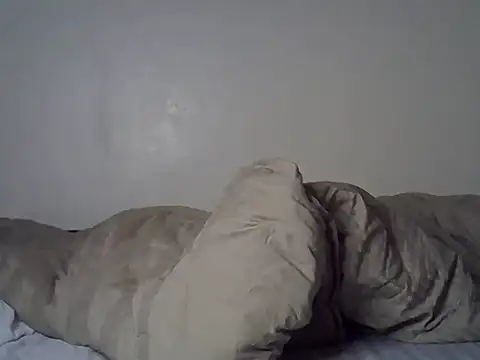 Snapshot of Giannah01 chatting on 11.10.25 Giannah01 online show from 11.10.25