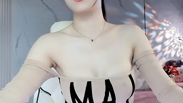 Luli-bae online show from 12.31.24