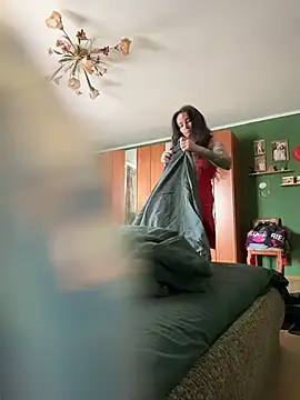 Snapshot of _AHHA_ chatting on 10.23.25 AHHA online show from 10.23.25