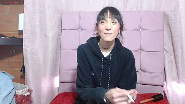 Sakura and yuki online show from 12.10.24