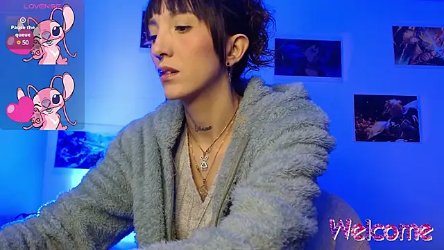 Sakura and yuki online show from 12.19.24
