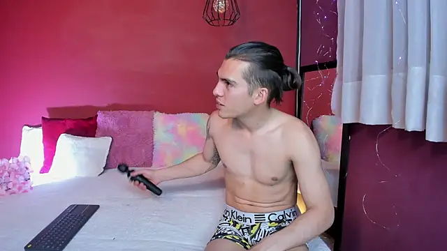  Tattoo Couple online show from 11.15.25