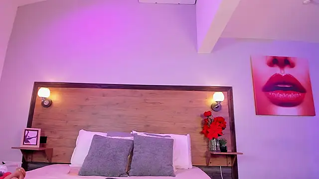 EmmaBakeer online show from 10.08.25