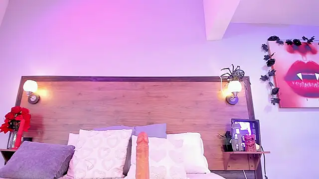 EmmaBakeer online show from 10.25.25