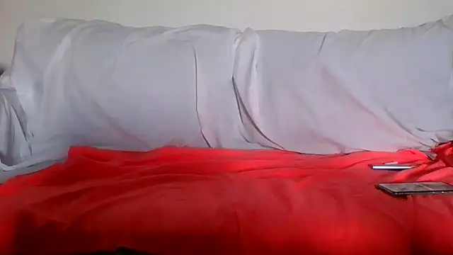 Snapshot of blondyruby chatting on 09.26.25 blondyruby online show from 09.26.25