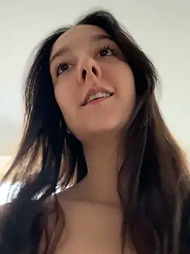 Snapshot of _Juliette chatting on 10.16.25 Juliette online show from 10.16.25